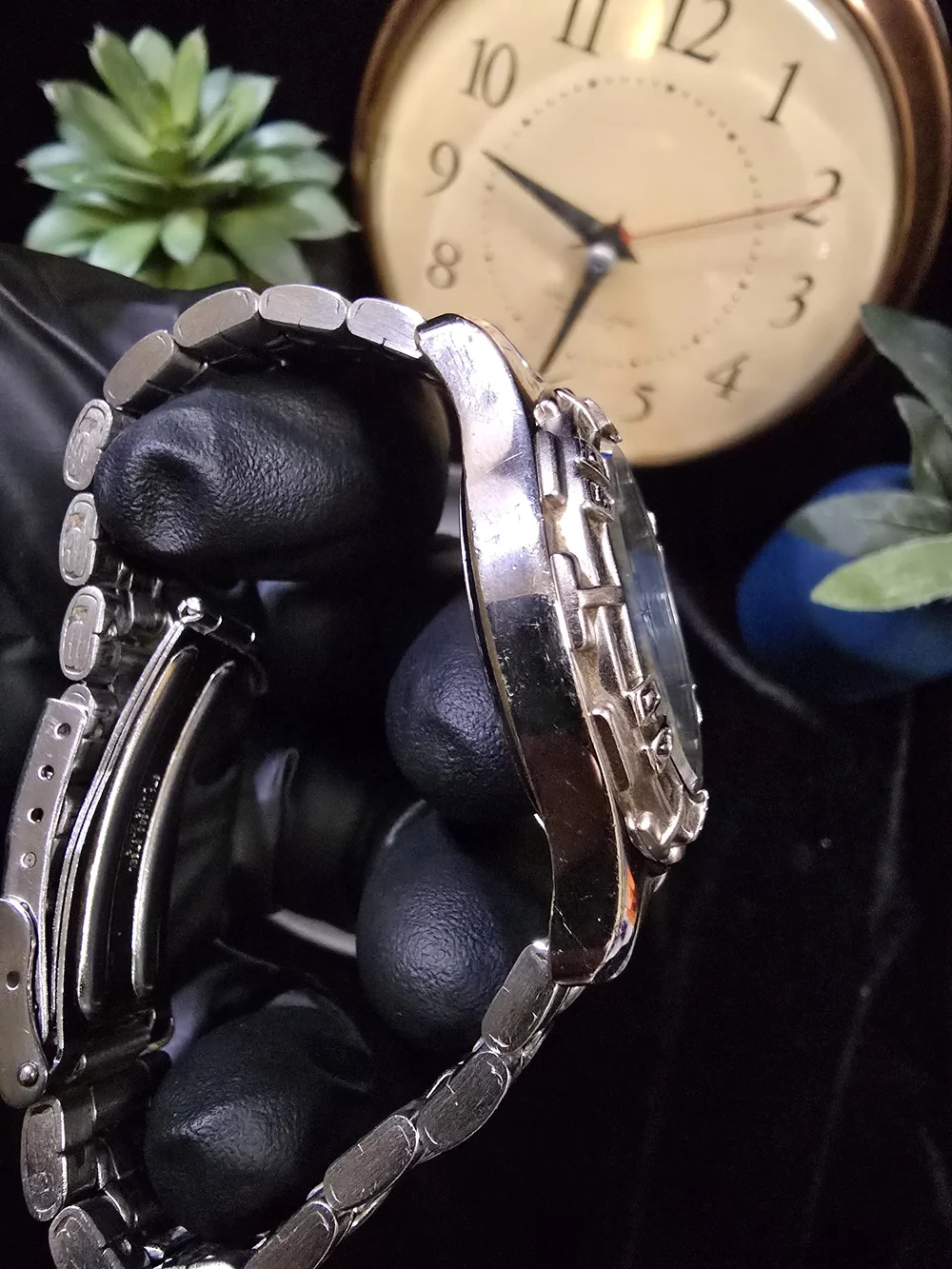 1990's Disney Stainless Steel Mickey Calendar Watch - Black Dial (FOSSIL)